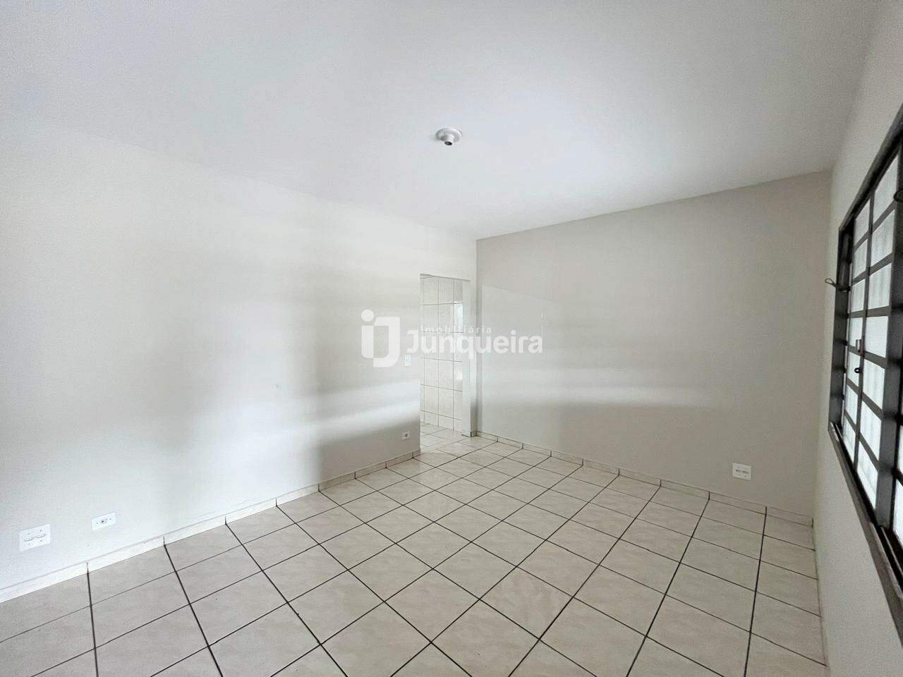 Casa à venda, 2 quartos, 2 vagas, no bairro Nossa Senhora de Fátima em Piracicaba - SP