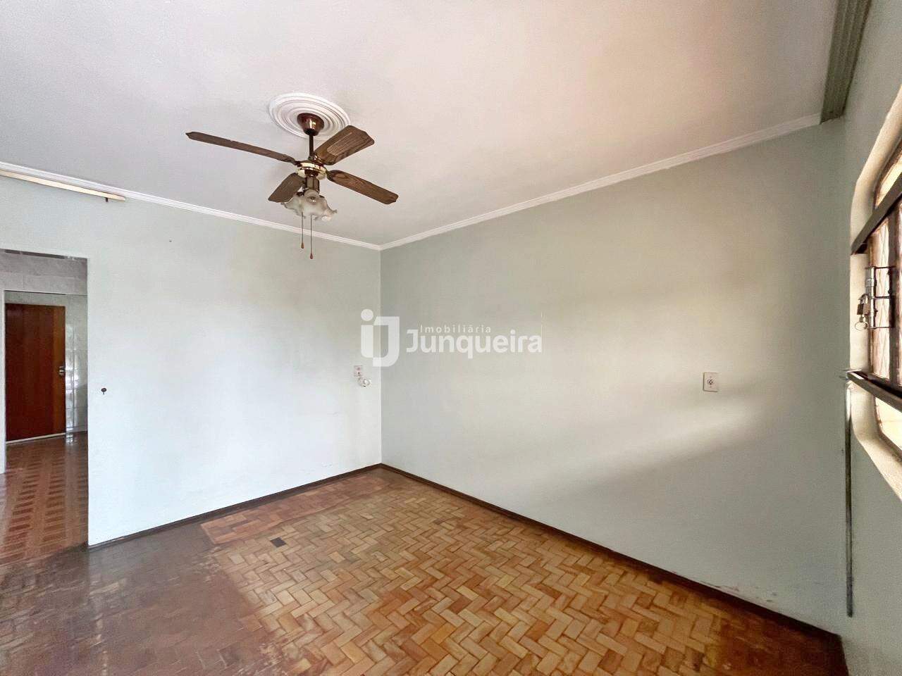 Casa à venda, 2 quartos, 2 vagas, no bairro Santa Terezinha em Piracicaba - SP