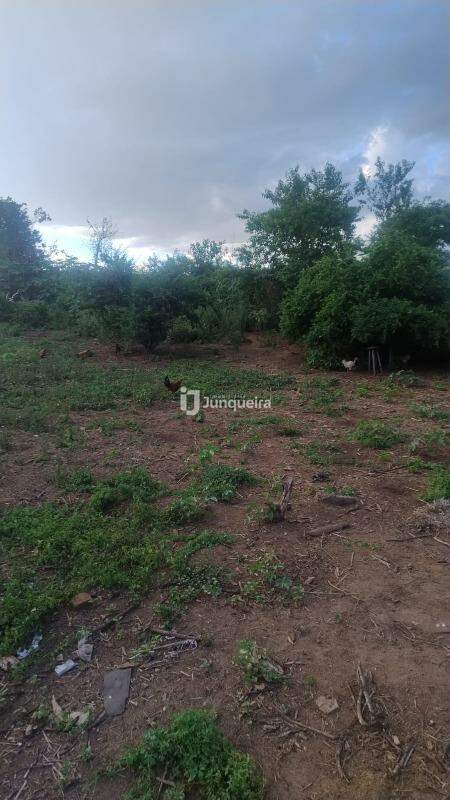 Terreno à venda, 2 quartos, 1 vaga, no bairro Dois Córregos em Piracicaba - SP