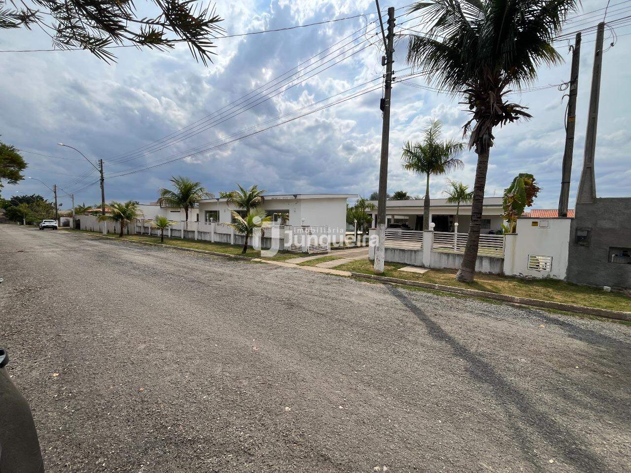 Casa em Condomínio à venda no Campestre, 4 quartos, sendo 2 suítes, 6 vagas, no bairro Campestre em Piracicaba - SP
