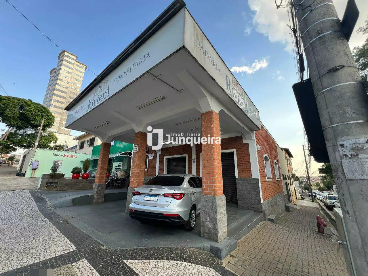 Prédio Comercial para alugar, no bairro Cidade Alta em Piracicaba - SP