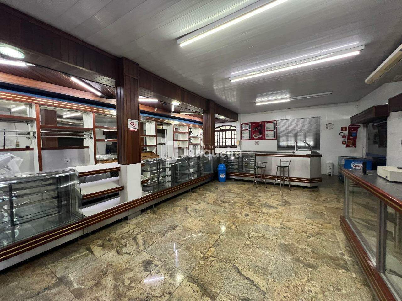 Prédio Comercial para alugar, no bairro Cidade Alta em Piracicaba - SP