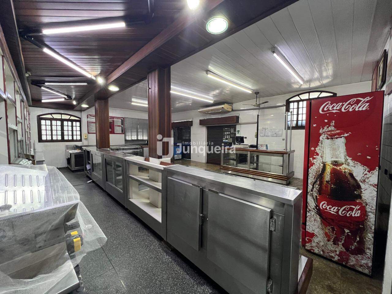 Prédio Comercial para alugar, no bairro Cidade Alta em Piracicaba - SP