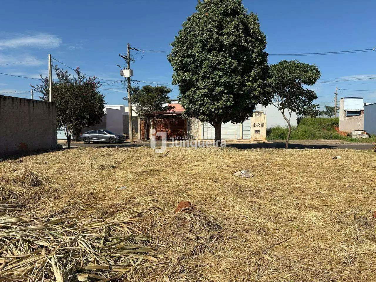 Terreno à venda, no bairro Água Branca em Piracicaba - SP