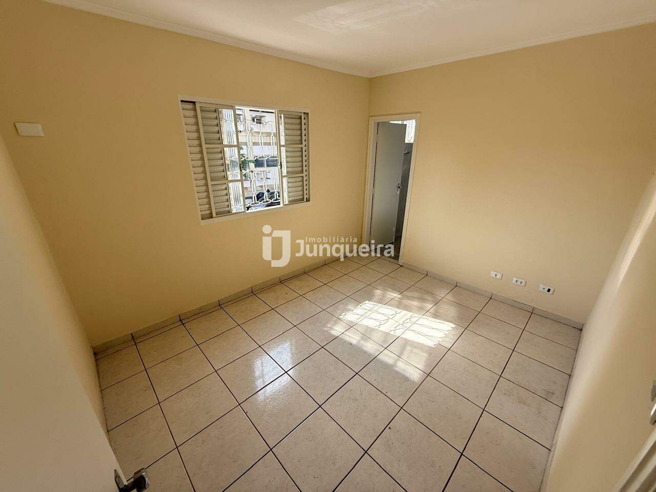 Casa Comercial para alugar, 1 vaga, no bairro Alemães em Piracicaba - SP