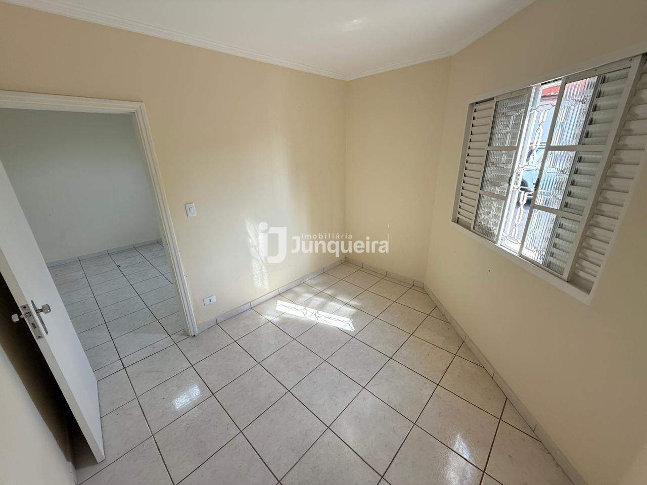 Casa Comercial para alugar, 1 vaga, no bairro Alemães em Piracicaba - SP