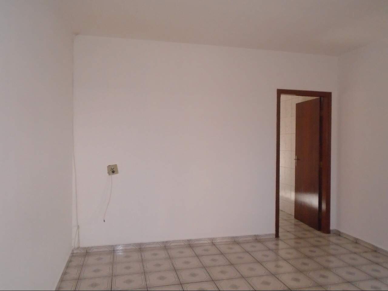 Casa para alugar, 2 quartos, 1 vaga, no bairro Santa Terezinha em Piracicaba - SP