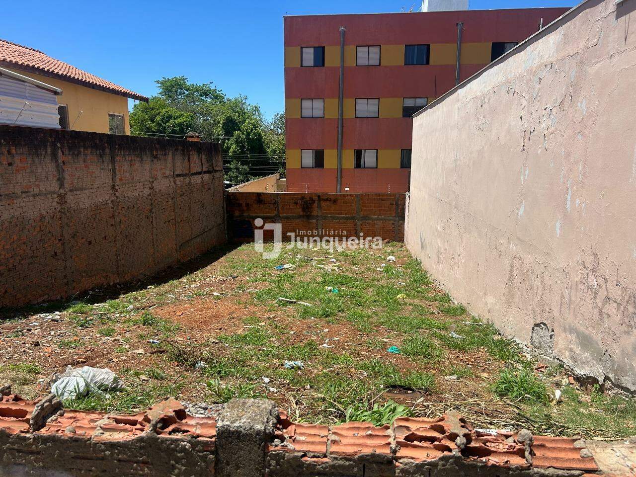 Terreno à venda, no bairro Nova América em Piracicaba - SP