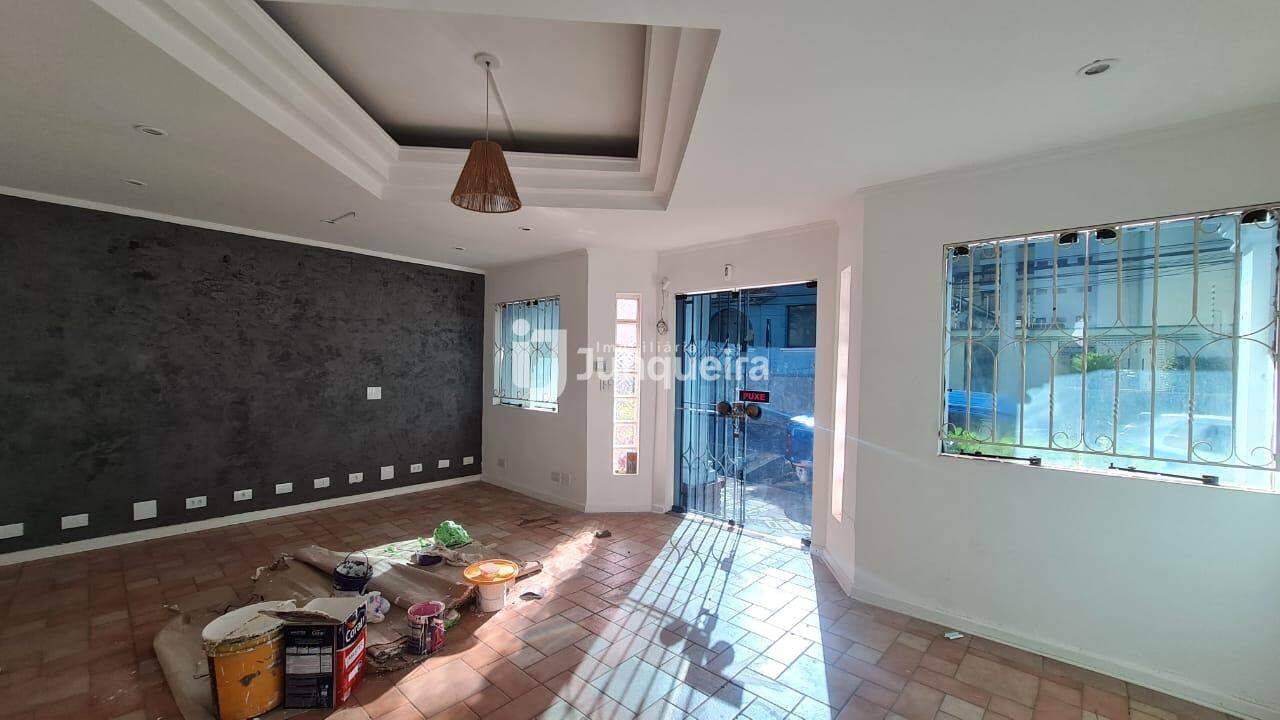 Casa Comercial para alugar, no bairro Centro em Piracicaba - SP