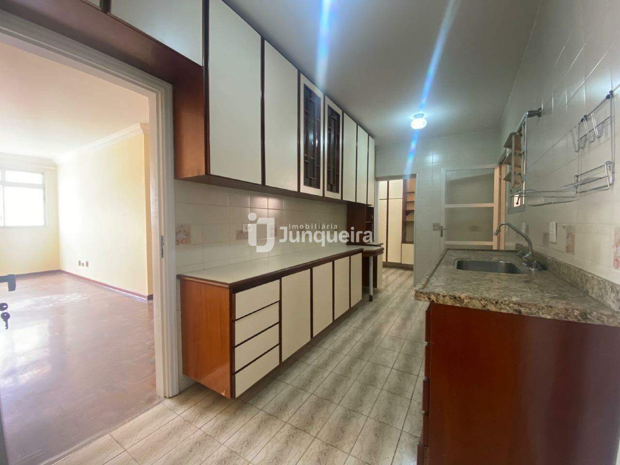 Apartamento à venda no Alferes, 3 quartos, sendo 1 suíte, 1 vaga, no bairro Centro em Piracicaba - SP