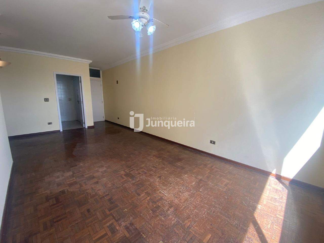 Apartamento à venda no Alferes, 3 quartos, sendo 1 suíte, 1 vaga, no bairro Centro em Piracicaba - SP