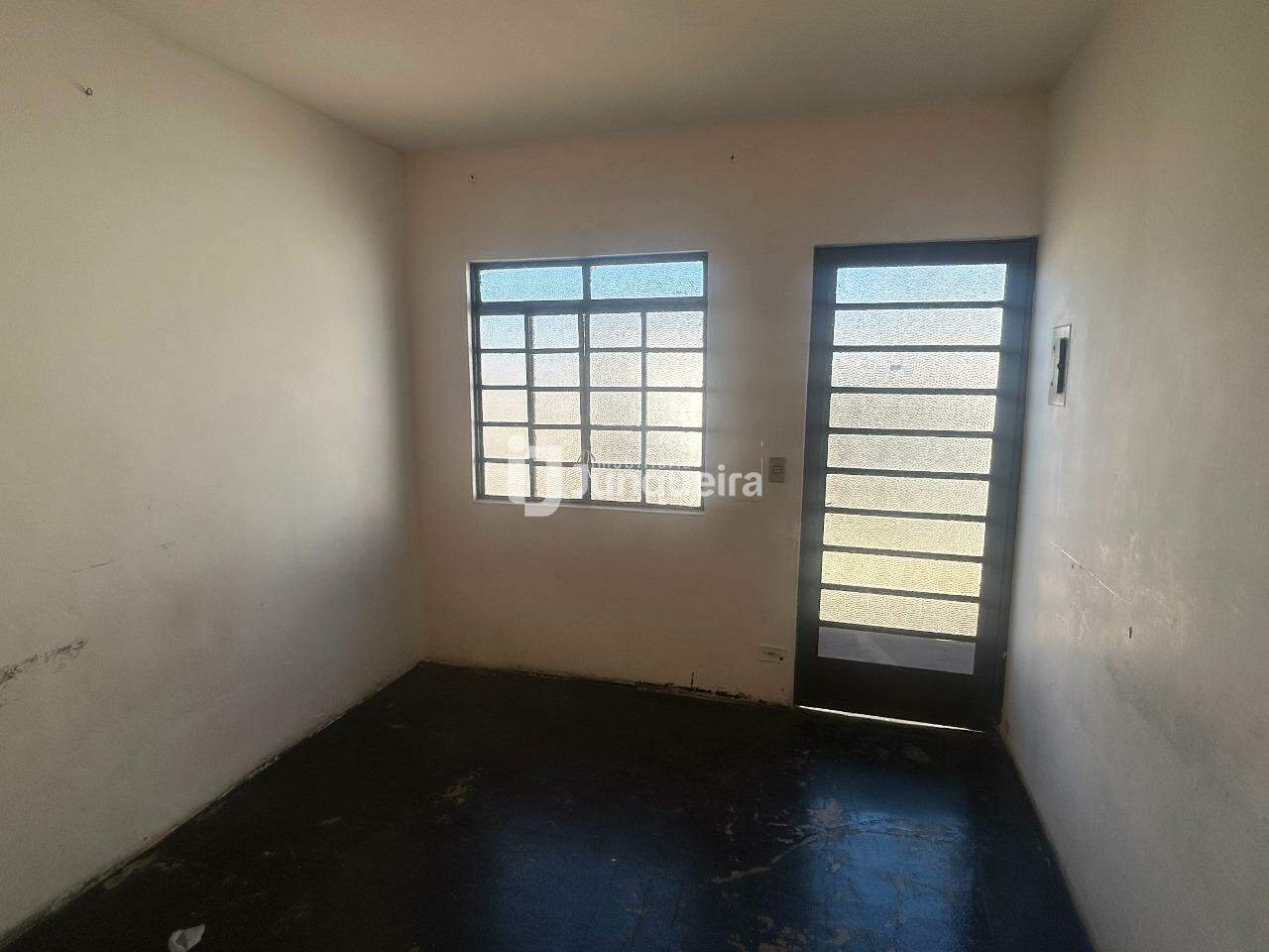 Casa à venda, 2 quartos, 2 vagas, no bairro Nova Pompéia em Piracicaba - SP