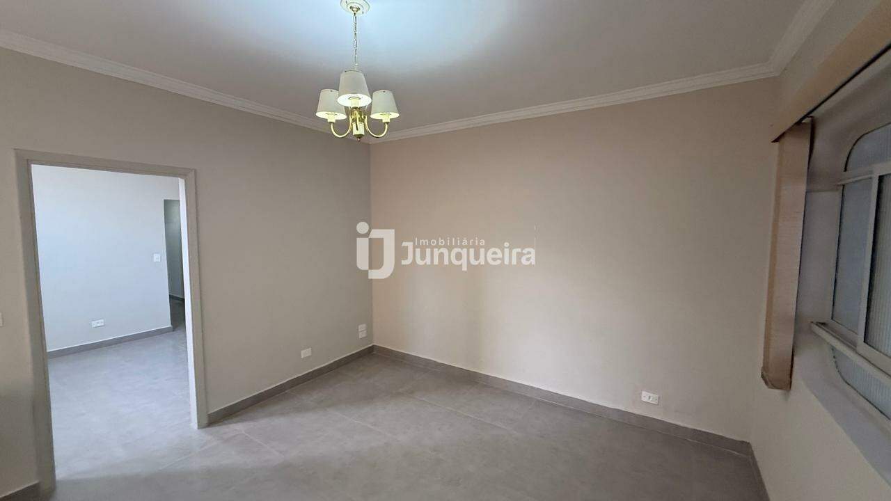 Casa para alugar, 4 quartos, 2 vagas, no bairro Vila Independência em Piracicaba - SP