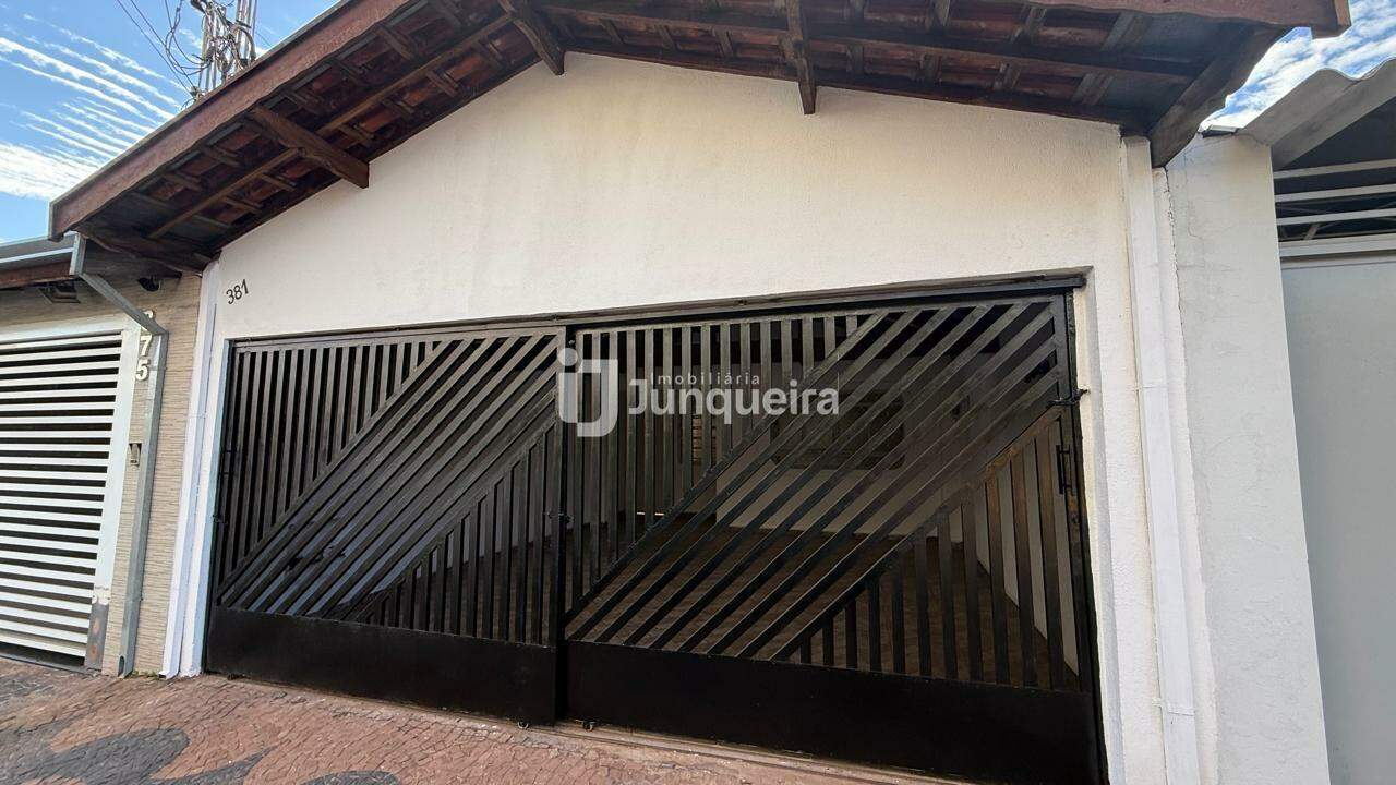 Casa para alugar, 4 quartos, 2 vagas, no bairro Vila Independência em Piracicaba - SP