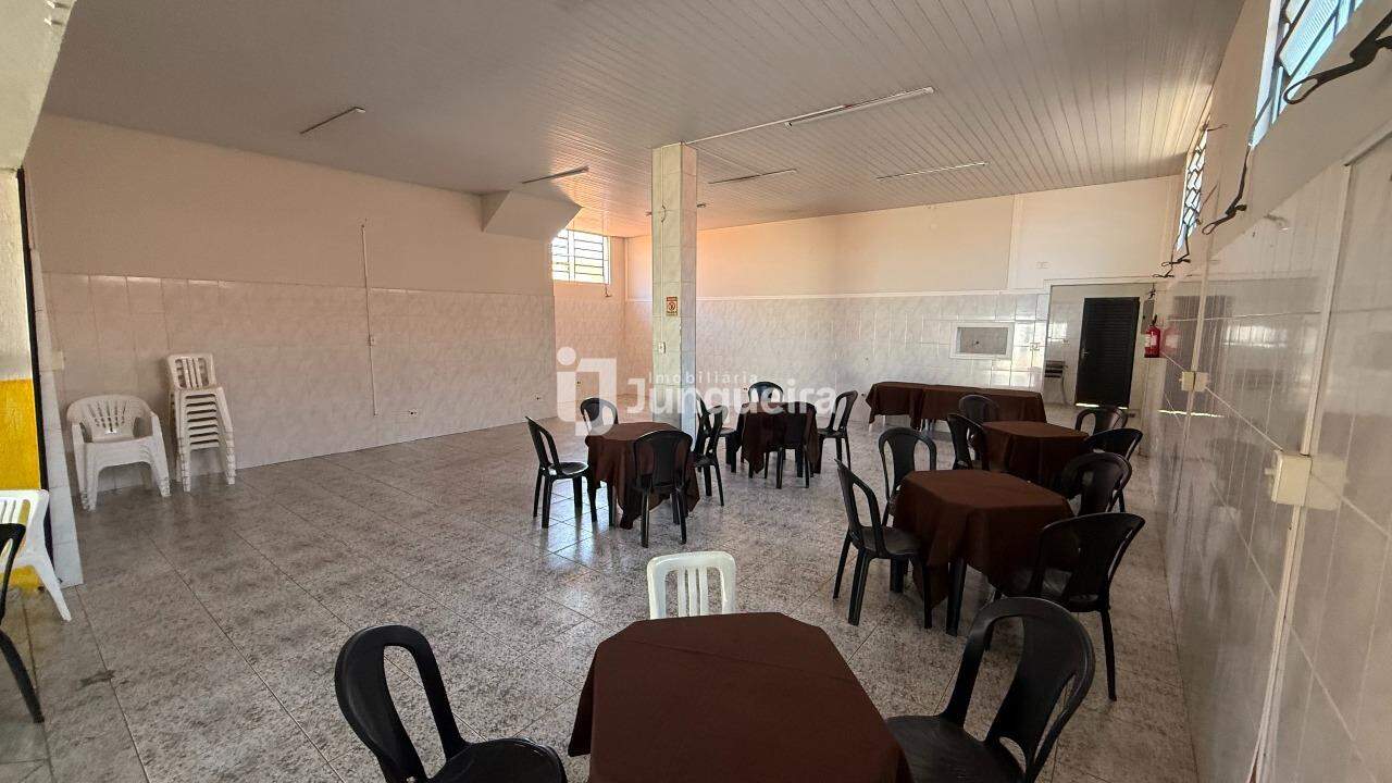 Salão para alugar, no bairro Conjunto Residencial Mário Dedini em Piracicaba - SP