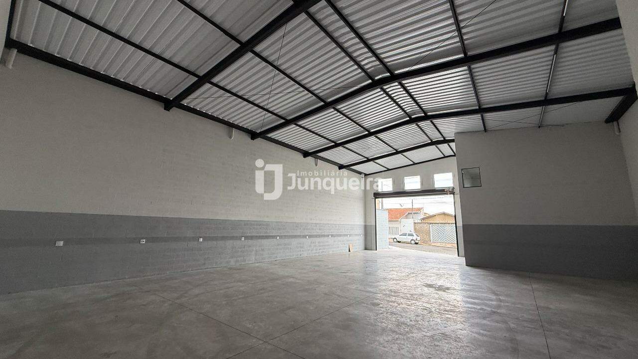 Galpão para alugar, no bairro Vila Industrial em Piracicaba - SP