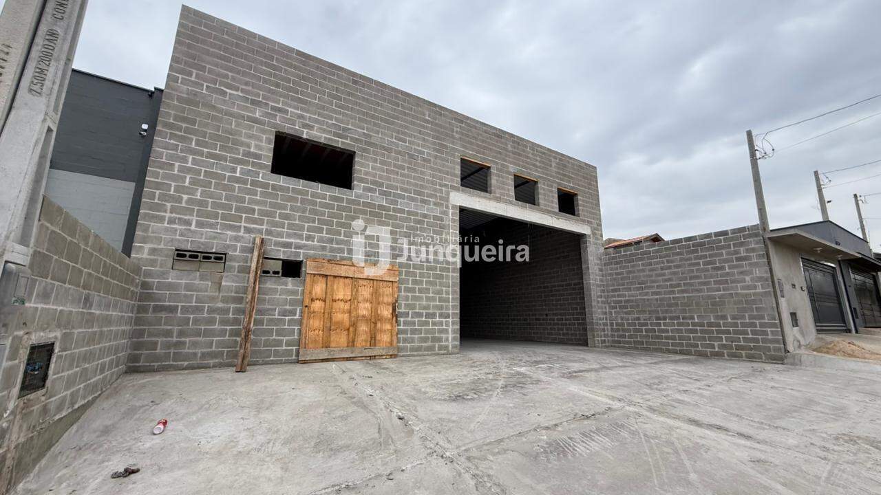 Galpão para alugar, no bairro Vila Industrial em Piracicaba - SP