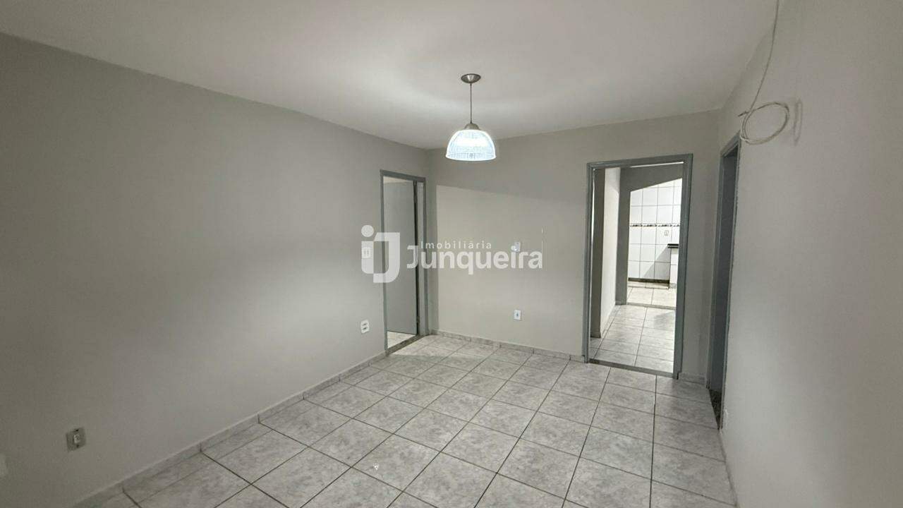 Casa para alugar, 4 quartos, sendo 2 suítes, 3 vagas, no bairro Jardim Primavera em Piracicaba - SP