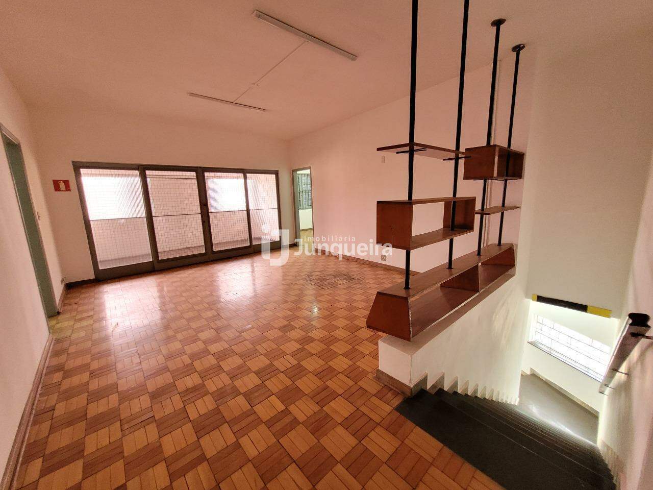 Casa para alugar, 3 quartos, no bairro Vila Rezende em Piracicaba - SP