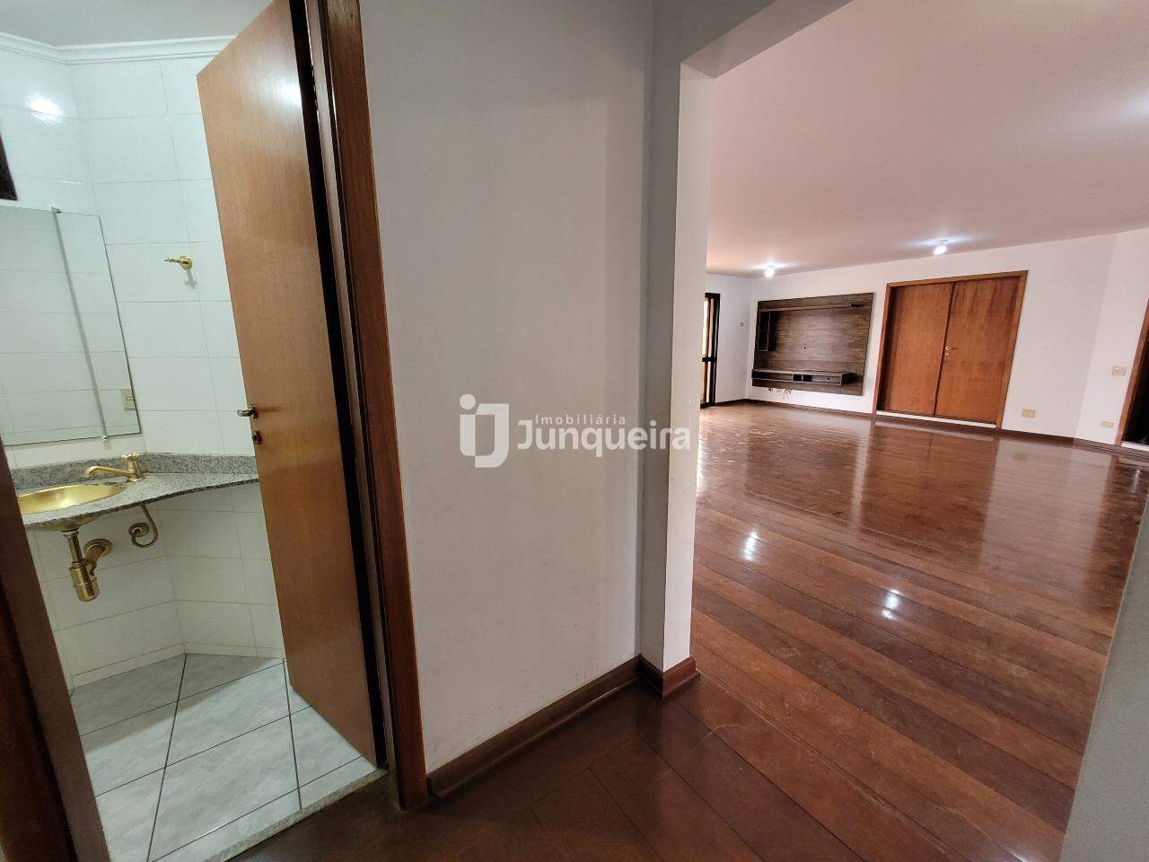 Apartamento para alugar no Cap Ferrat, 4 quartos, sendo 1 suíte, 2 vagas, no bairro Cidade Alta em Piracicaba - SP