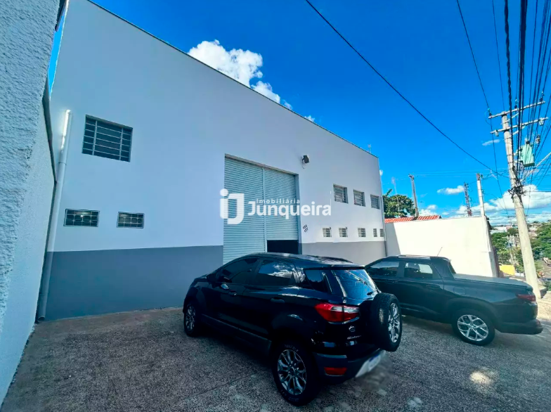 Galpão para alugar, 5 vagas, no bairro Jardim Pacaembu em Piracicaba - SP