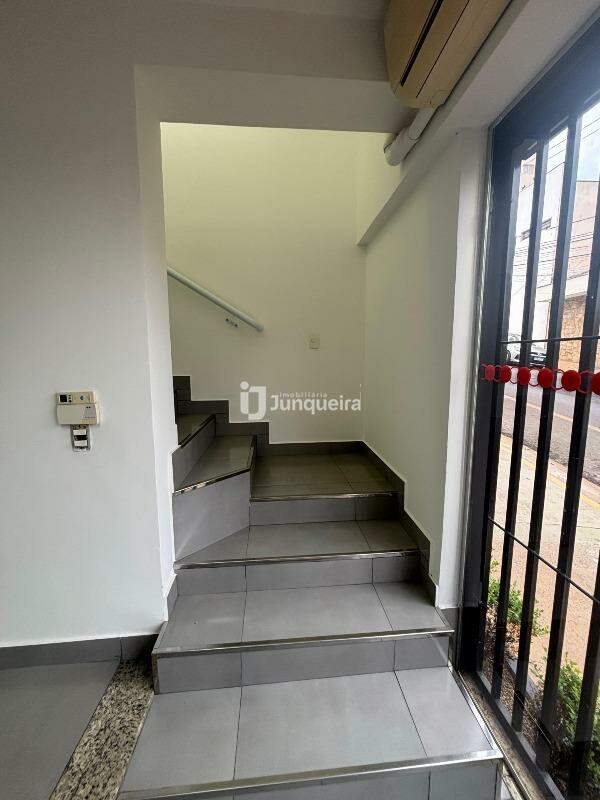 Casa Comercial à venda, no bairro Centro em Piracicaba - SP