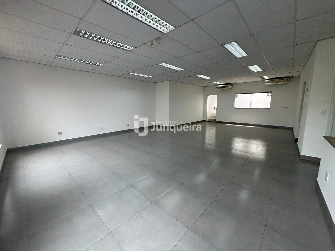 Casa Comercial à venda, no bairro Centro em Piracicaba - SP