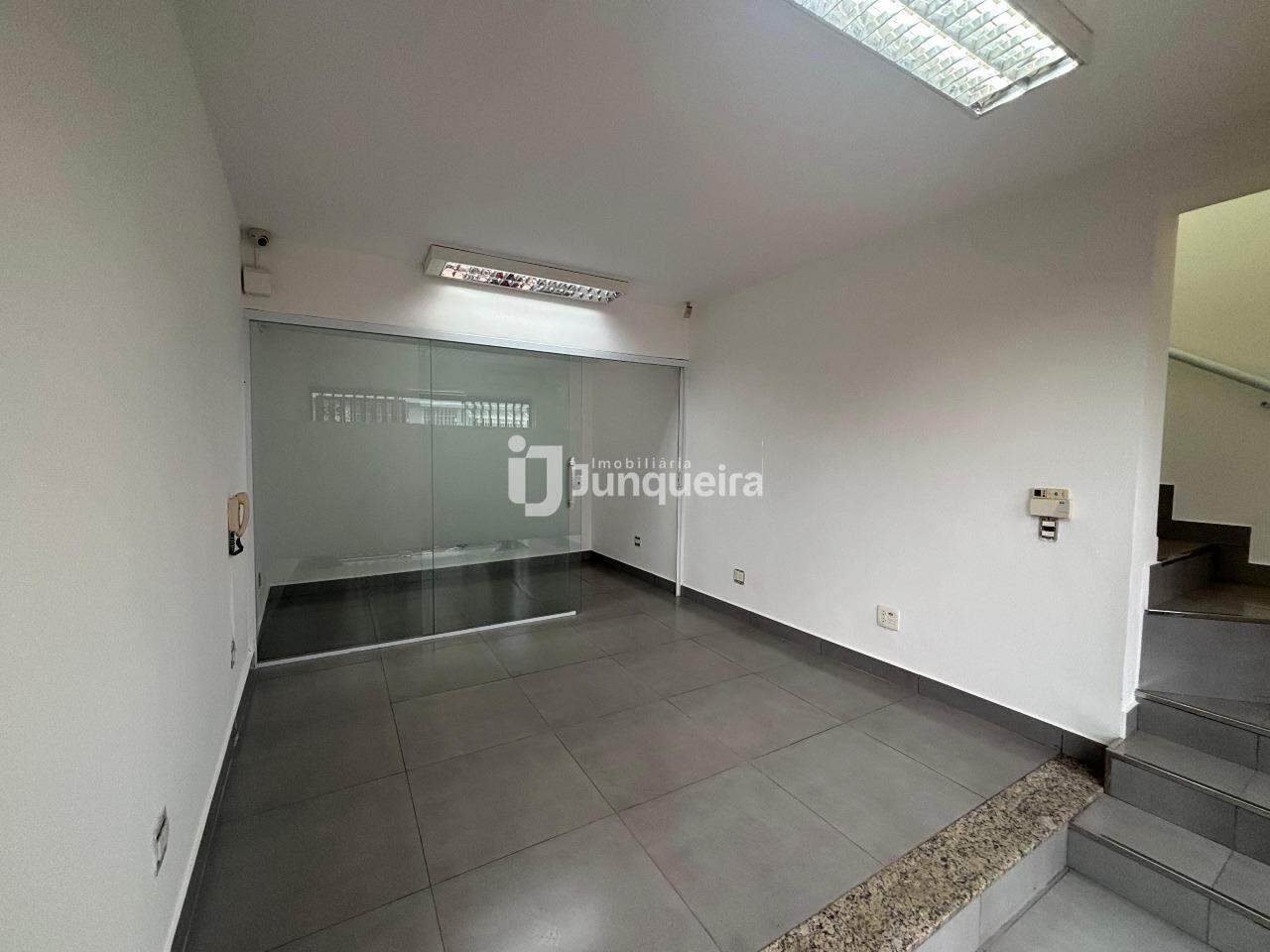 Casa Comercial à venda, no bairro Centro em Piracicaba - SP