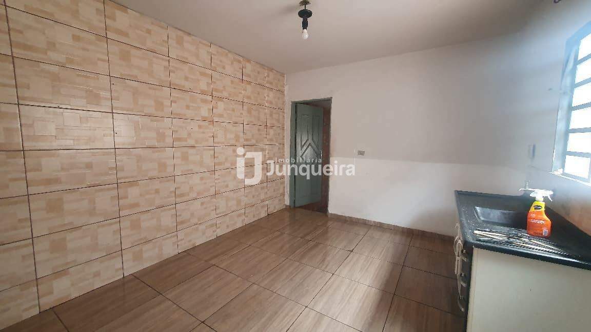 Casa à venda, 2 quartos, 1 vaga, no bairro Jardim Santo Antônio em Rio das Pedras - SP