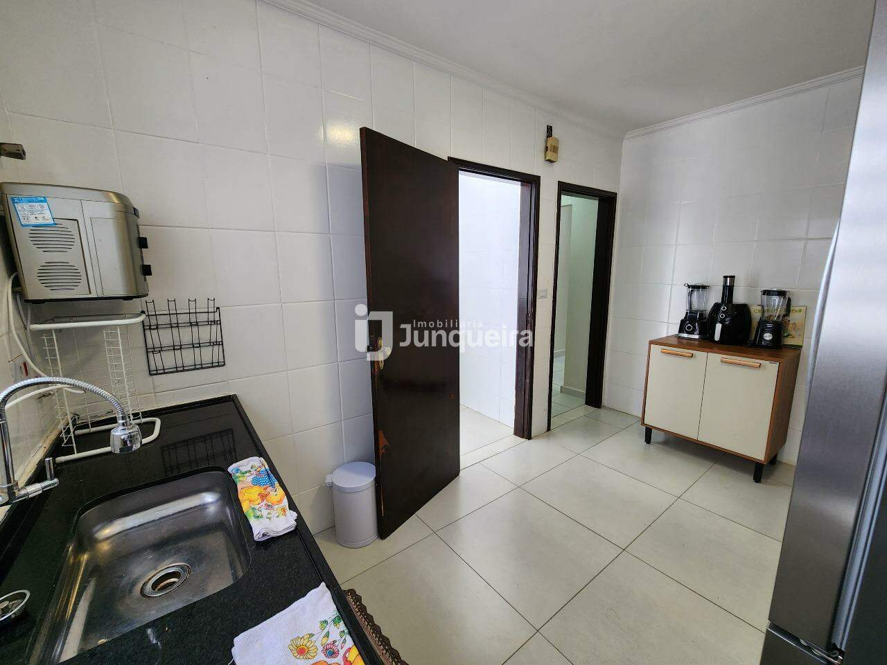 Casa à venda, 2 quartos, 2 vagas, no bairro Parque Santa Cecília em Piracicaba - SP