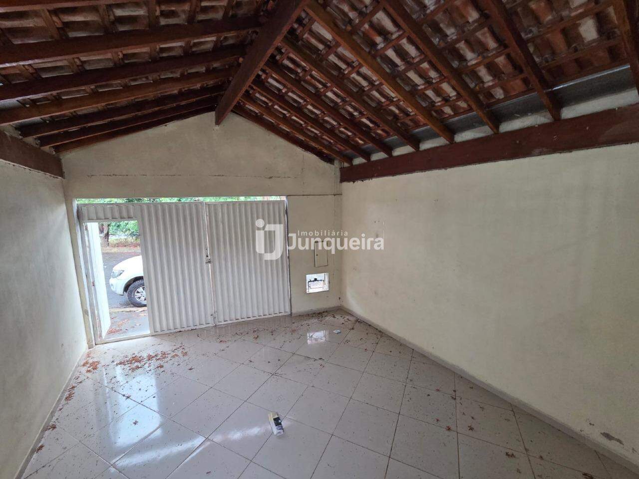 Casa à venda, 2 quartos, sendo 1 suíte, 2 vagas, no bairro Parque Peória (Tupi) em Piracicaba - SP