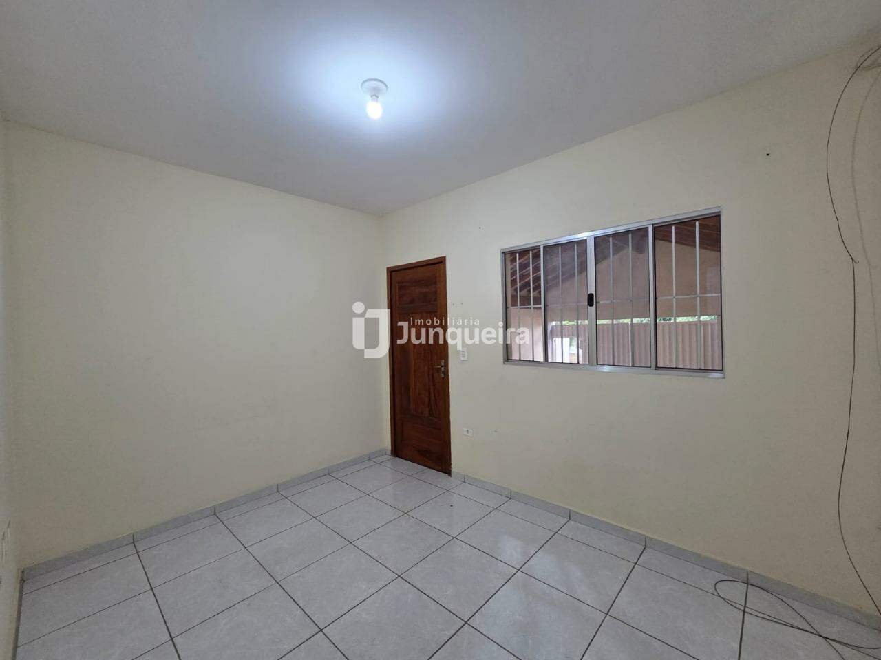 Casa à venda, 2 quartos, sendo 1 suíte, 2 vagas, no bairro Parque Peória (Tupi) em Piracicaba - SP