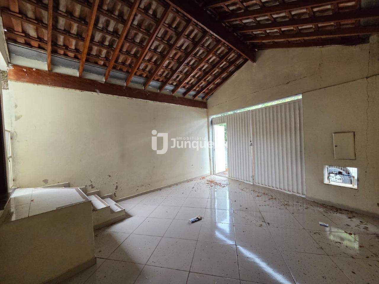 Casa à venda, 2 quartos, sendo 1 suíte, 2 vagas, no bairro Parque Peória (Tupi) em Piracicaba - SP