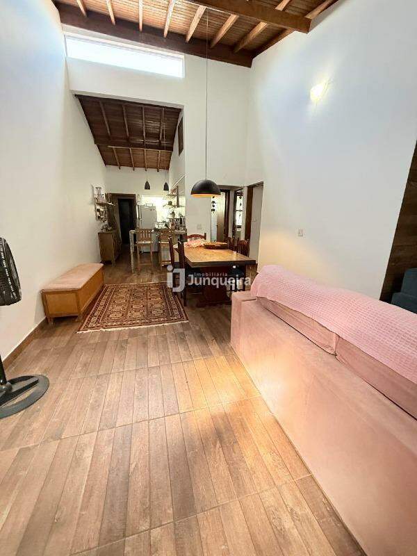 Casa à venda, 3 quartos, sendo 1 suíte, 2 vagas, no bairro Jardim São Vicente Ii em Piracicaba - SP