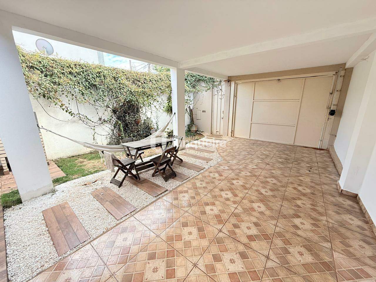 Casa à venda, 3 quartos, sendo 1 suíte, 2 vagas, no bairro Jardim São Vicente Ii em Piracicaba - SP