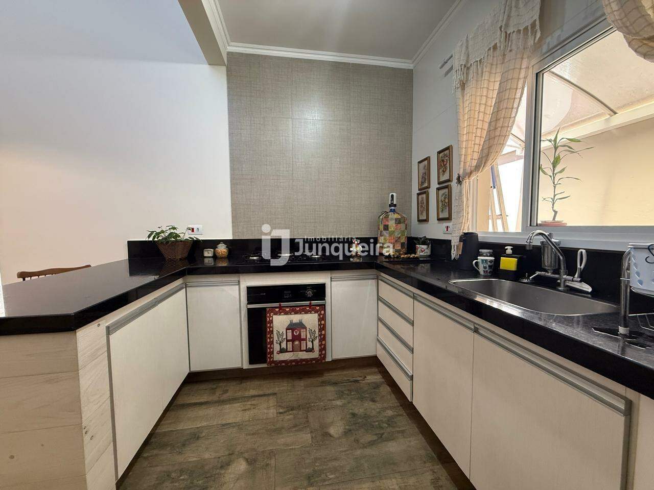 Casa em Condomínio à venda no Residencial Clotilde Brossi, 3 quartos, sendo 1 suíte, 2 vagas, no bairro Villagio Clotilde Brossi em Piracicaba - SP