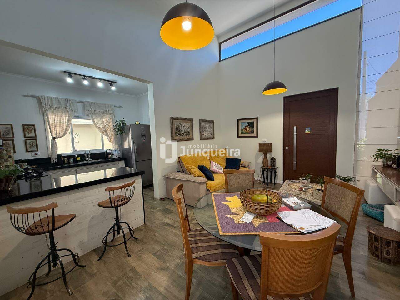 Casa em Condomínio à venda no Residencial Clotilde Brossi, 3 quartos, sendo 1 suíte, 2 vagas, no bairro Villagio Clotilde Brossi em Piracicaba - SP