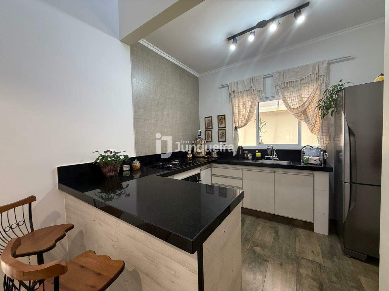 Casa em Condomínio à venda no Residencial Clotilde Brossi, 3 quartos, sendo 1 suíte, 2 vagas, no bairro Villagio Clotilde Brossi em Piracicaba - SP