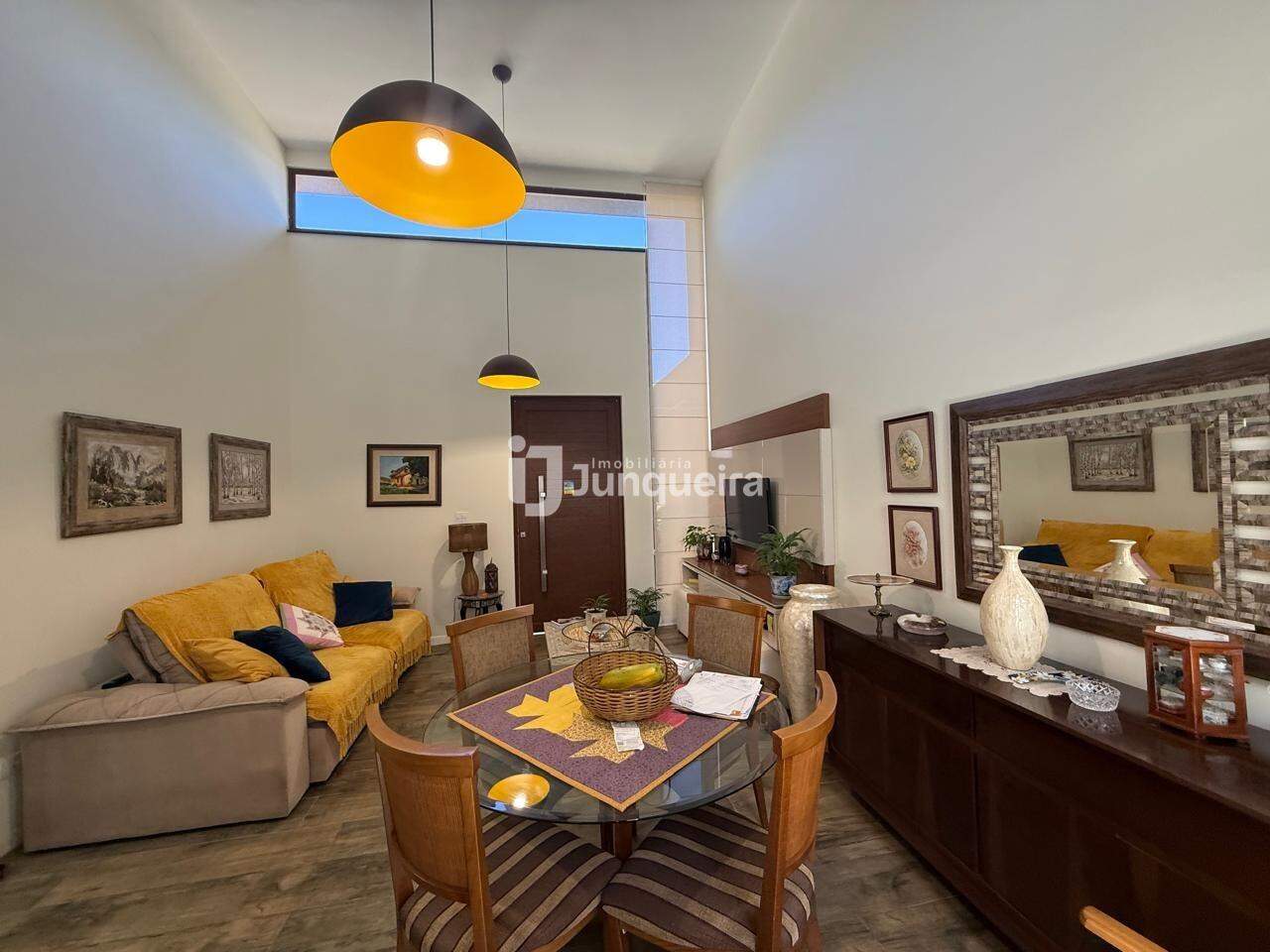 Casa em Condomínio à venda no Residencial Clotilde Brossi, 3 quartos, sendo 1 suíte, 2 vagas, no bairro Villagio Clotilde Brossi em Piracicaba - SP