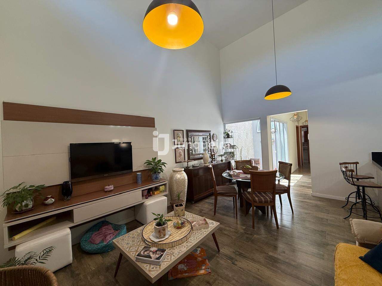 Casa em Condomínio à venda no Residencial Clotilde Brossi, 3 quartos, sendo 1 suíte, 2 vagas, no bairro Villagio Clotilde Brossi em Piracicaba - SP