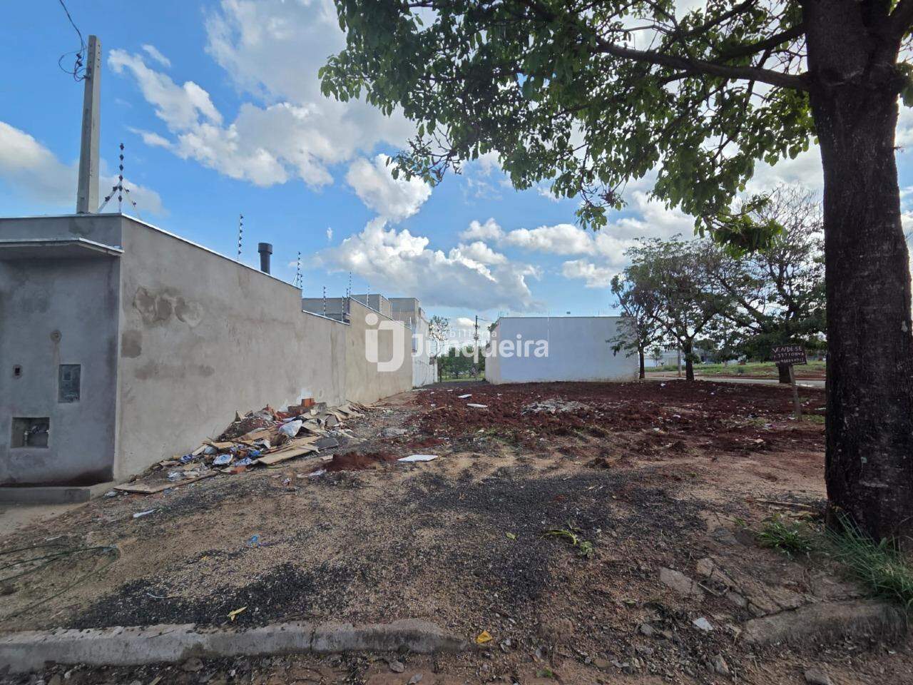 Terreno à venda, no bairro Residencial Bertolucci em Piracicaba - SP