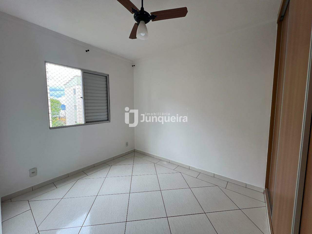 Apartamento para alugar no Piazza Republica, 2 quartos, 1 vaga, no bairro Dois Córregos em Piracicaba - SP