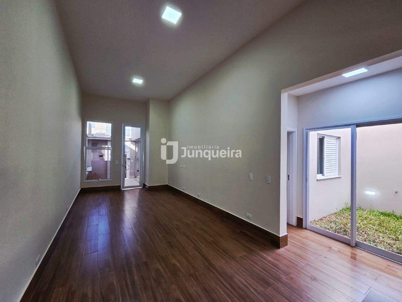 Casa à venda, 3 quartos, sendo 1 suíte, 2 vagas, no bairro Campestre em Piracicaba - SP