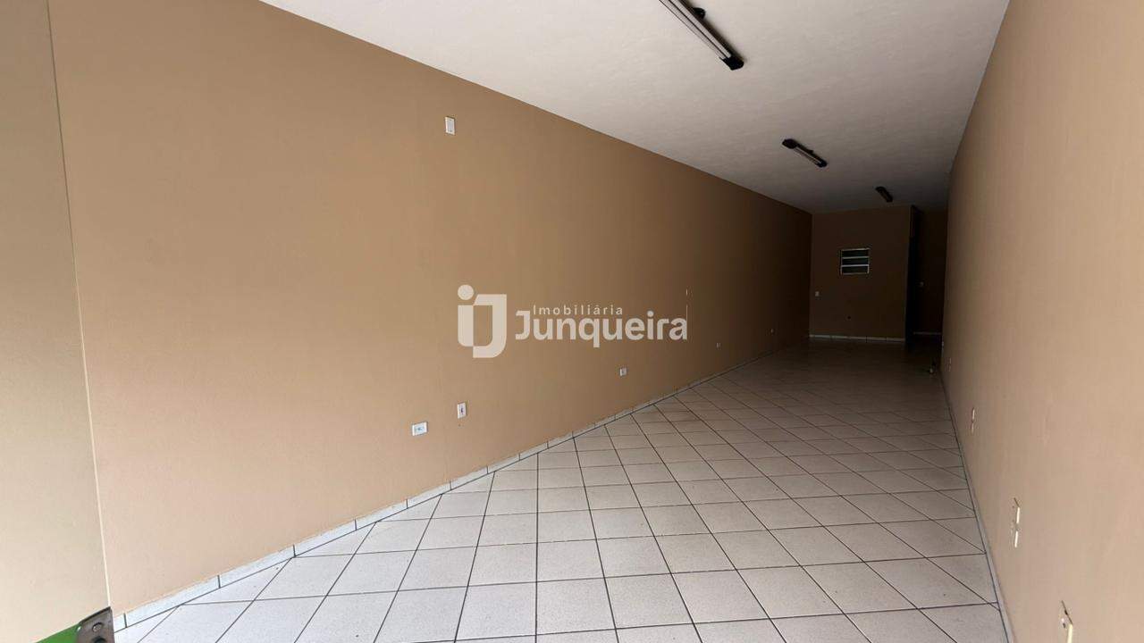 Salão para alugar, no bairro Santa Terezinha em Piracicaba - SP