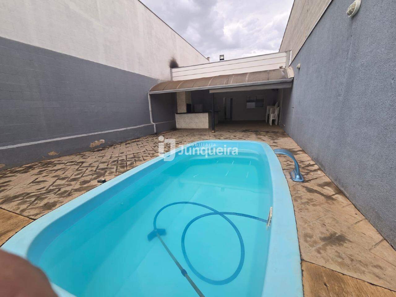 Edícula à venda, 1 quarto, 5 vagas, no bairro Água Branca em Piracicaba - SP