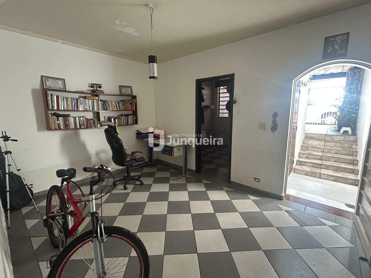 Casa à venda, 3 quartos, sendo 1 suíte, 1 vaga, no bairro Alto em Piracicaba - SP