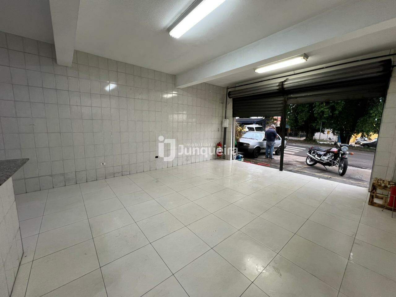 Salão para alugar, 2 vagas, no bairro Piracicamirim em Piracicaba - SP