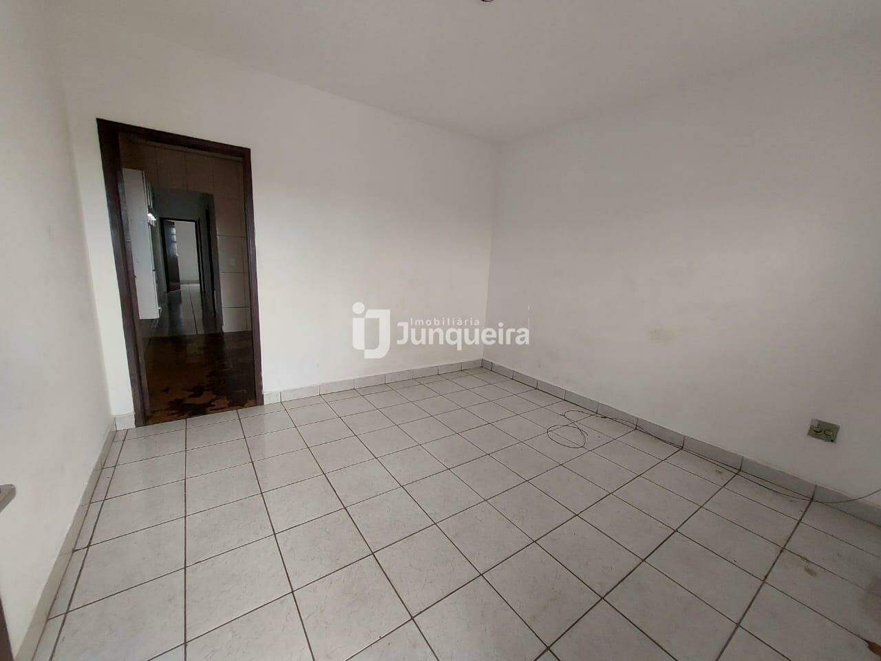 Casa para alugar, 2 quartos, 1 vaga, no bairro Nova América em Piracicaba - SP