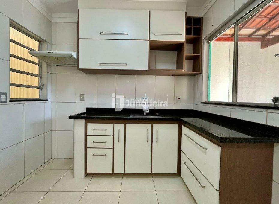 Casa em Condomínio à venda no Tuiuty, 2 quartos, 2 vagas, no bairro Residencial Tuiuty em Piracicaba - SP