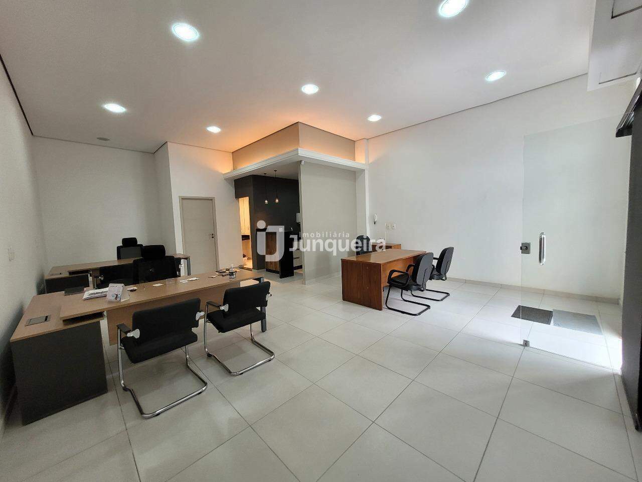 Salão para alugar, no bairro Centro em Piracicaba - SP